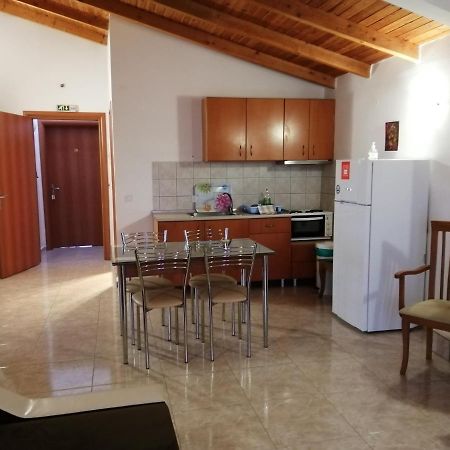 Irini Apartments 케라모티 외부 사진