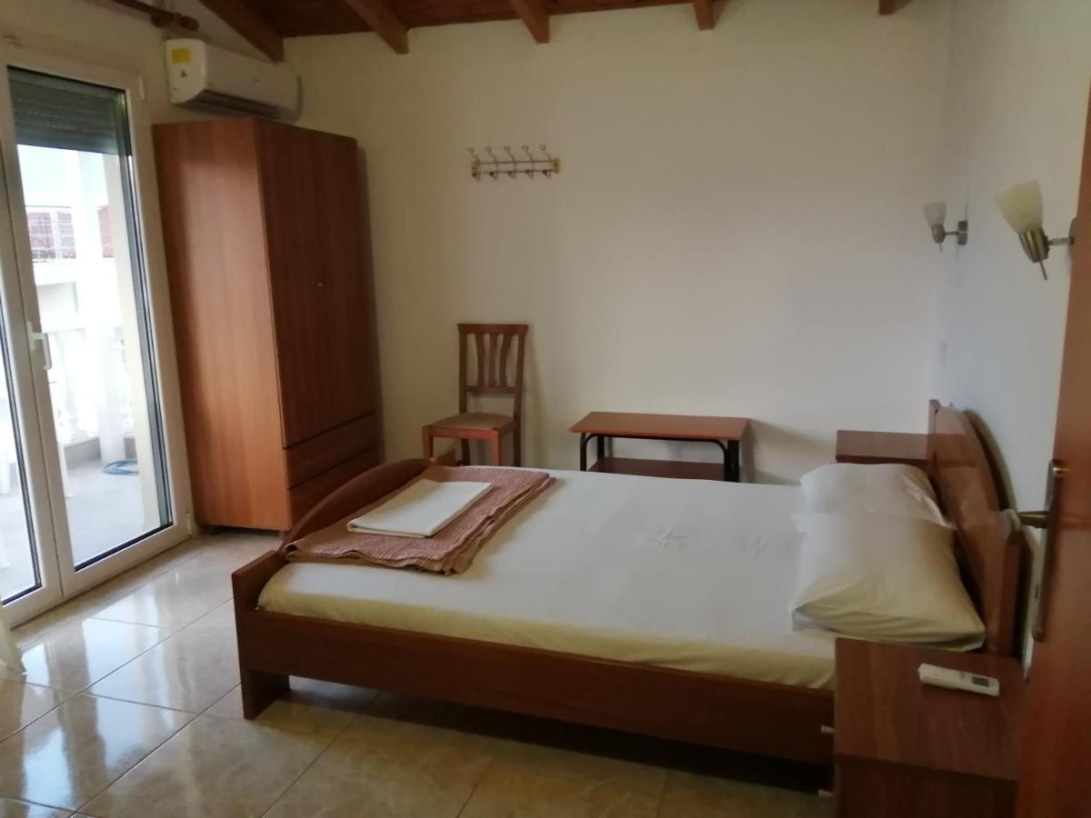 Irini Apartments 케라모티 외부 사진