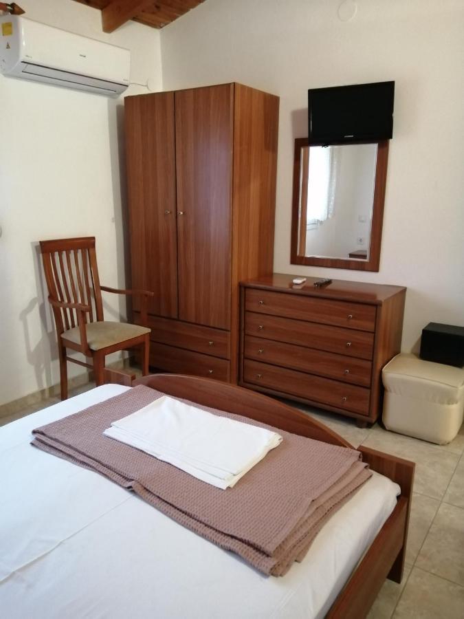 Irini Apartments 케라모티 외부 사진