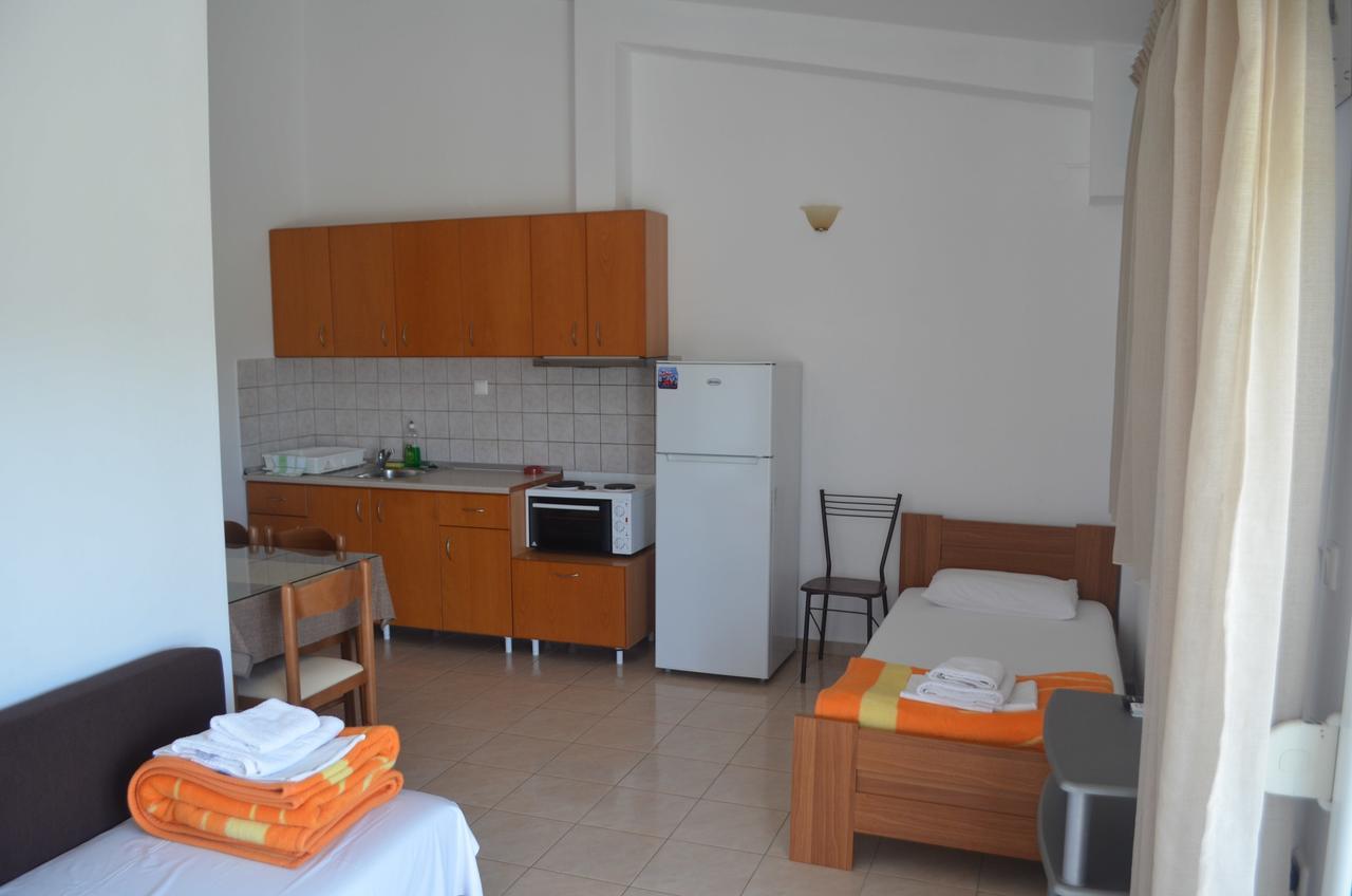 Irini Apartments 케라모티 외부 사진
