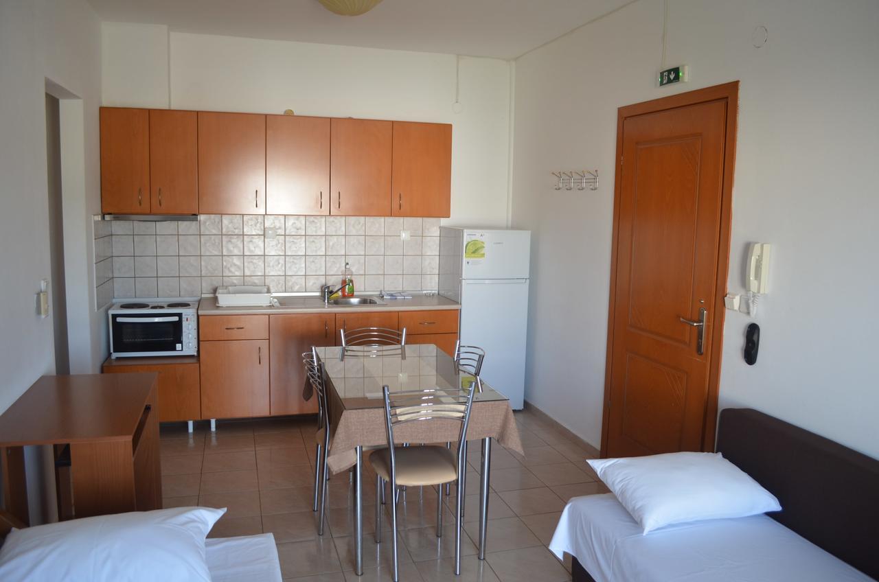 Irini Apartments 케라모티 외부 사진